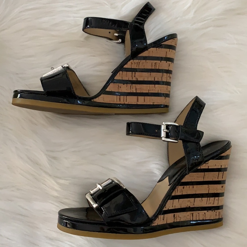 Michael Kors Pacific Wedge Sandal - Worn Once. - Picture 4 of 9